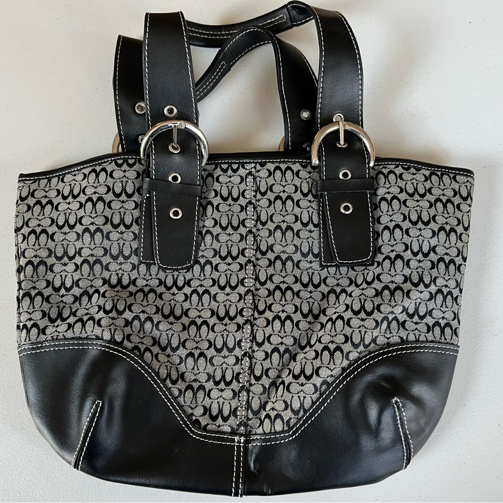 Coach pocketbook
